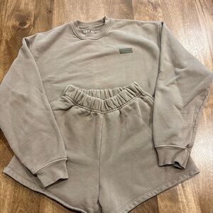 SET Active brown Sweatshirt and Shorts Set